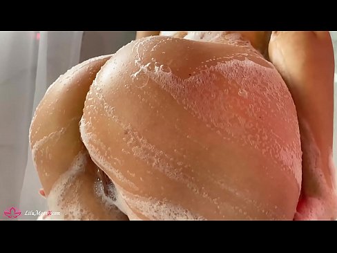 ❤️ Brunette si masturba a figa cù un vibratore per un orgasmu intensu in a doccia Video cazzo à co.vanalize.ru ️❤
