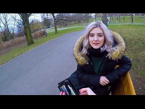 ❤️ Swallows cum hot di un stranieru per soldi - pompini in u parcu da Eva Elfie Video cazzo à co.vanalize.ru ️❤